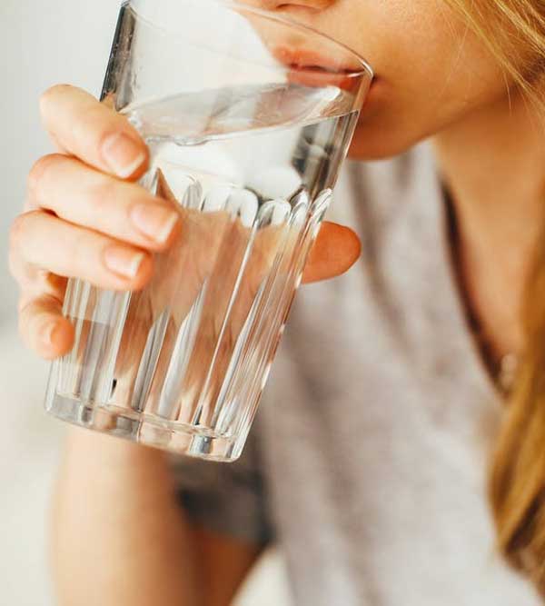 drink water to promote healthier veins