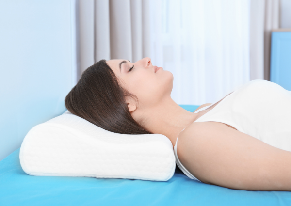 Best way to sleep with pinched nerve in clearance neck