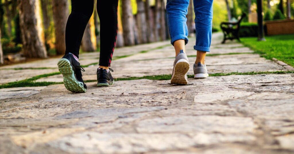 walking as a change of lifestyle for herniated disc