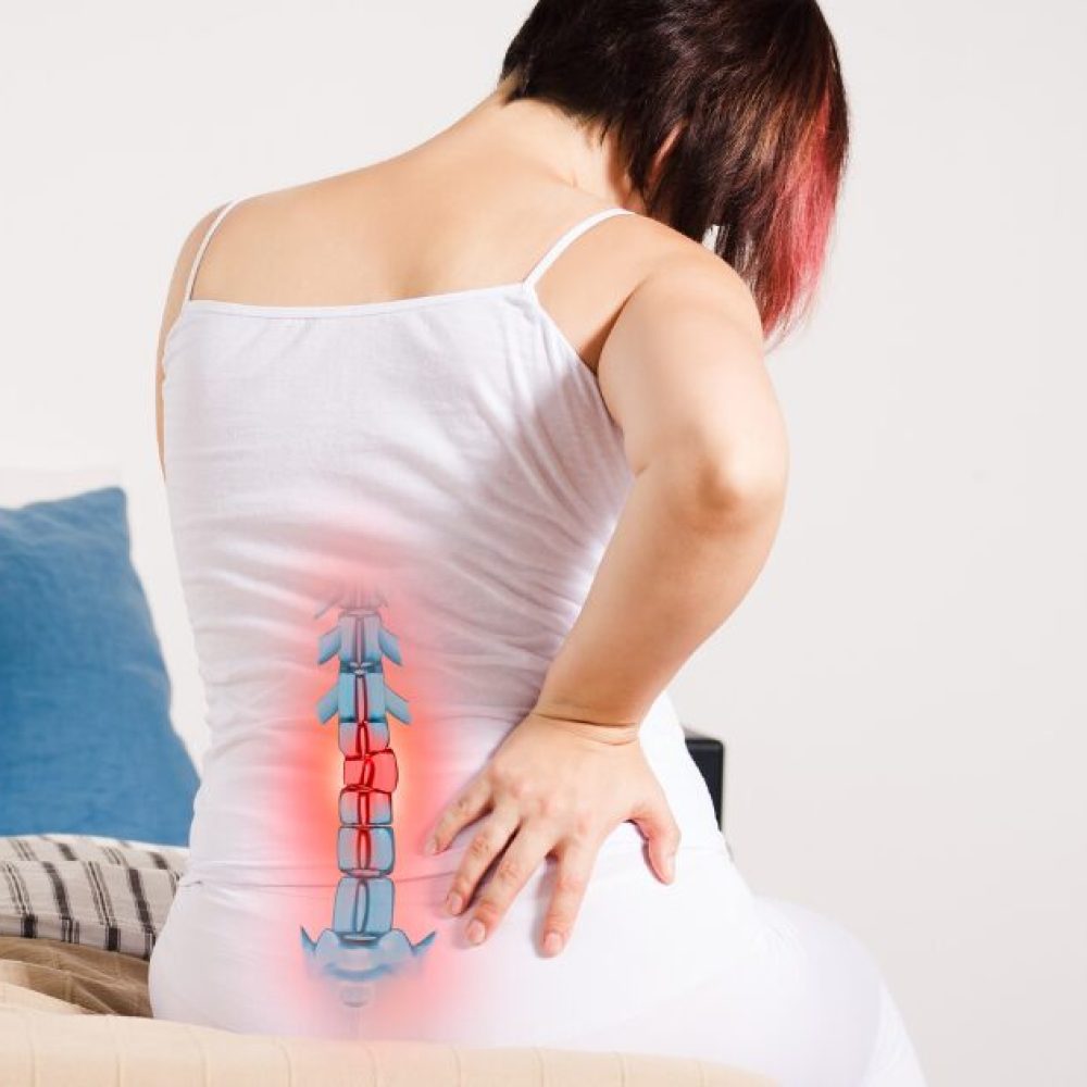 12 Causes of Lower Back Pain in Women (&amp; When to Worry)